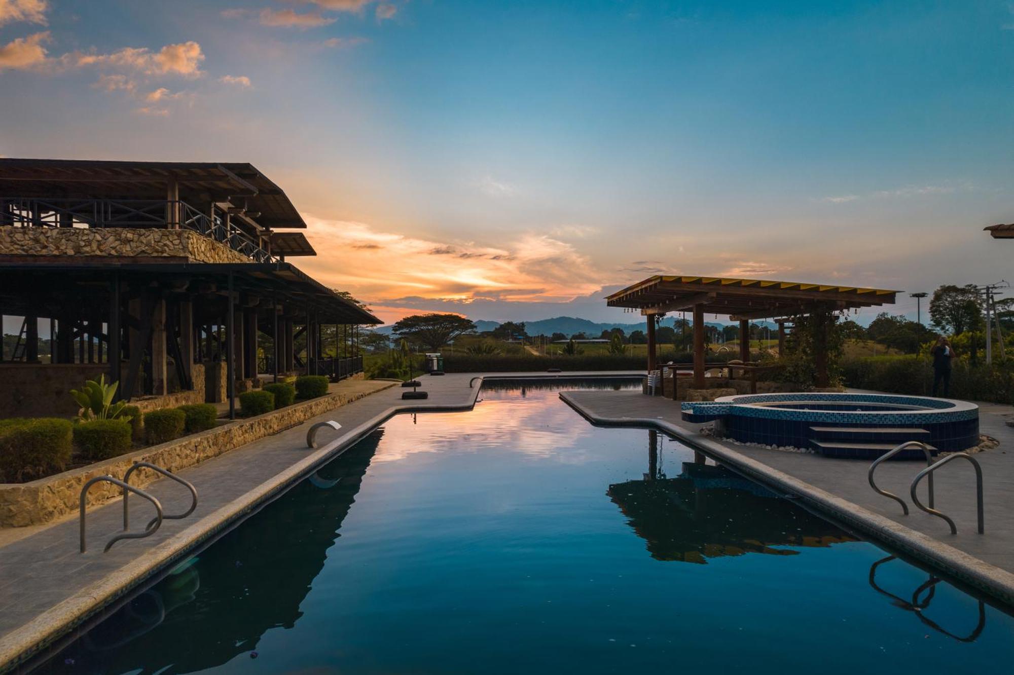 Hotel El Cielo En La Tierra Алькала Экстерьер фото